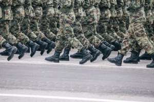 Raidurile anti-migraţie din SUA au determinat cumpărătorii hispanici să recurgă la comerţul online